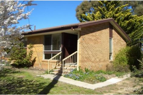 Property photo of 10 Brooke Place Wanniassa ACT 2903