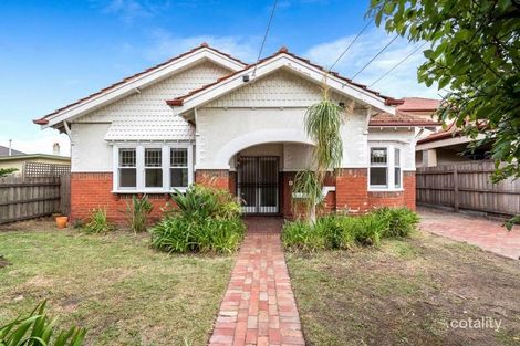 Property photo of 1 Oak Crescent Caulfield North VIC 3161