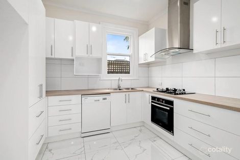Property photo of 1 Oak Crescent Caulfield North VIC 3161