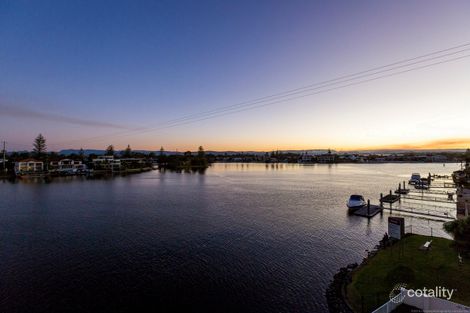 Property photo of 16/1 Peninsular Drive Surfers Paradise QLD 4217