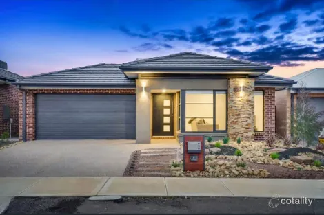 Property photo of 3 Coorong Walk Werribee VIC 3030