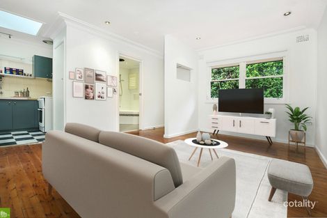 2/7 Kelvin Rd, Coniston, NSW 2500