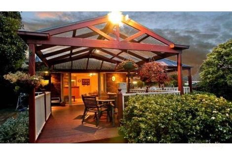 Property photo of 30 Cherry Tree Grove Croydon VIC 3136