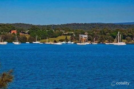 Property photo of 302 The Esplanade Speers Point NSW 2284
