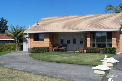 2/5 Albert Harrower Cres, South West Rocks, NSW 2431