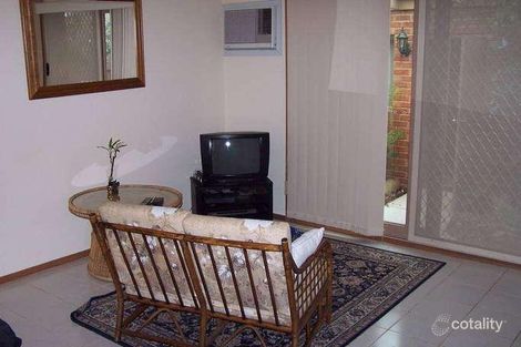 Property photo of 28 Prince Of Wales Avenue Mill Park VIC 3082