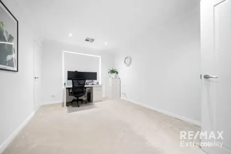 Property photo of 59 Archimedes Crescent Tapping WA 6065