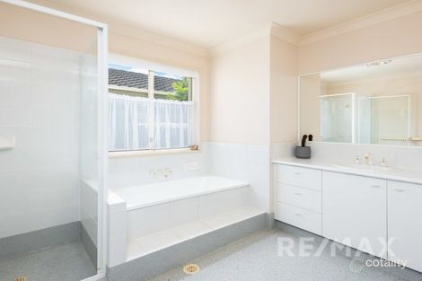 Property photo of 9 Gainsborough Drive Varsity Lakes QLD 4227