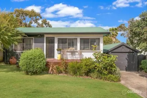 Property photo of 18 West Kahala Avenue Budgewoi NSW 2262