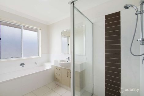 Property photo of 42 Sandover Circuit Holmview QLD 4207