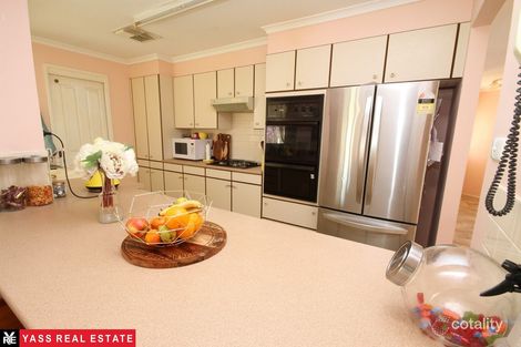 Property photo of 19 Merriman Drive Yass NSW 2582