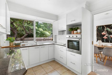 Property photo of 2/22 Aintree Road Glen Iris VIC 3146