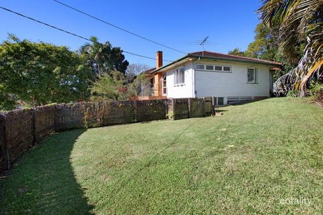 Property photo of 14 Oatland Crescent Holland Park West QLD 4121