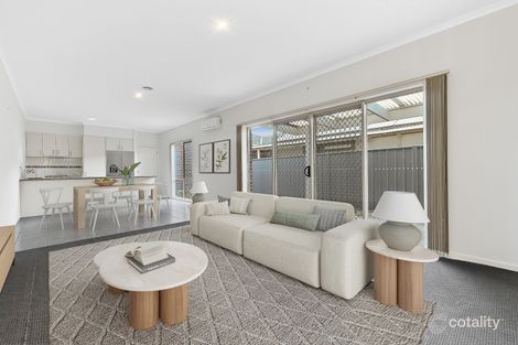 Property photo of 82 Sabel Drive Cranbourne North VIC 3977