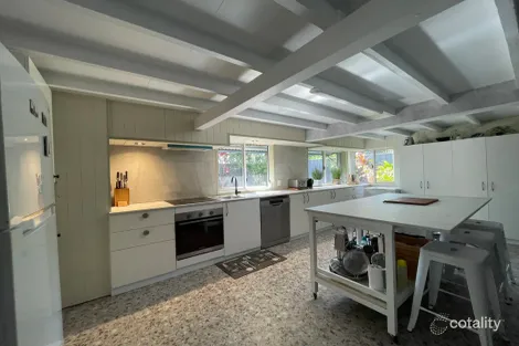 11 Jack St, Mossman, QLD 4873