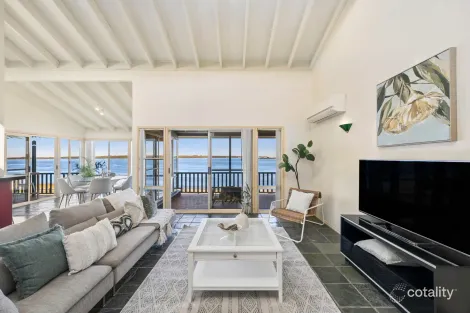 Property photo of 158 Scenic Drive Budgewoi NSW 2262