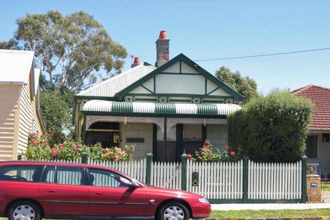 273 Douglas Pde, Newport, VIC 3015