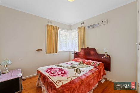Property photo of 25 Heather Grove Newborough VIC 3825