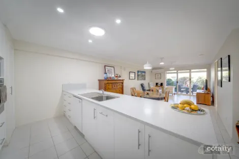 Property photo of 2/45 Highview Avenue Gatton QLD 4343