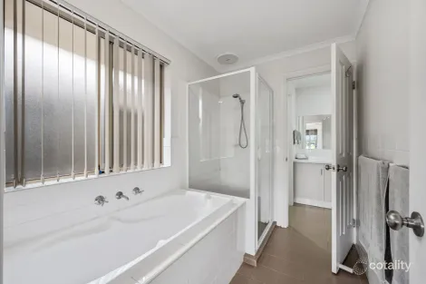 Property photo of 16 Almond Circuit Munno Para West SA 5115