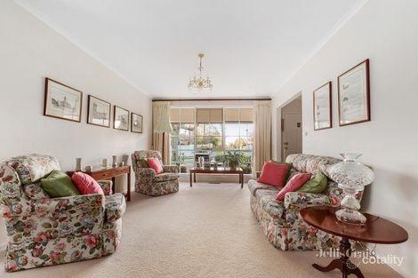 Property photo of 1/82 Windsor Crescent Surrey Hills VIC 3127