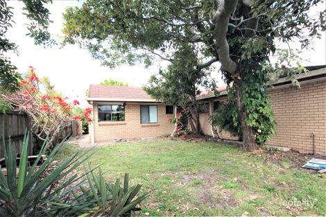 Property photo of 2/42 Lapoinya Crescent Warana QLD 4575
