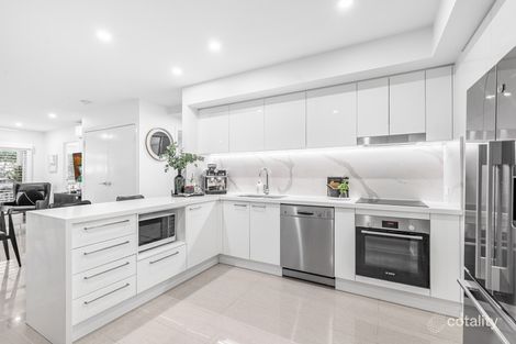 Property photo of 2/156 Kingsley Terrace Manly QLD 4179