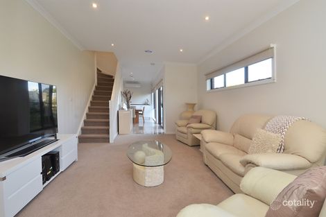 Property photo of 3 Lidgate Avenue Rowville VIC 3178
