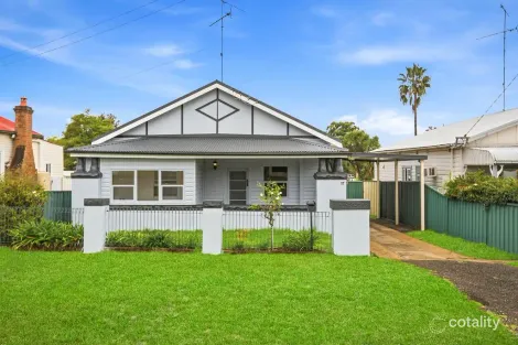 17 Bourke St, Riverstone, NSW 2765