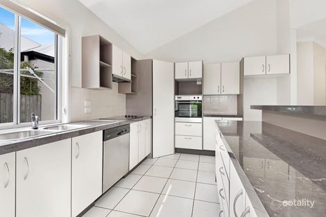 9 Bimini St, Parrearra, QLD 4575