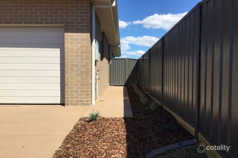 2/116 Balgownie Cct, Heddon Greta, NSW 2321