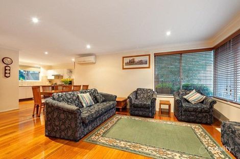 Property photo of 9 Monak Place Yallambie VIC 3085