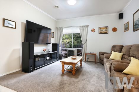 Property photo of 15 Muscat Place Waurn Ponds VIC 3216