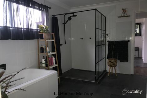 Property photo of 10 Curlew Street Macleay Island QLD 4184