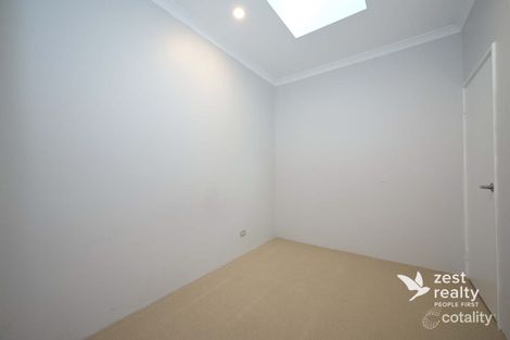 Property photo of 12 Haverhill Road Butler WA 6036