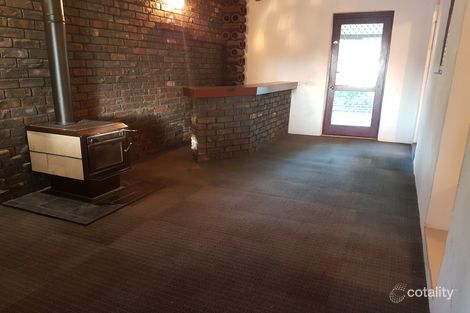 Property photo of 8 Hakea Road Camillo WA 6111