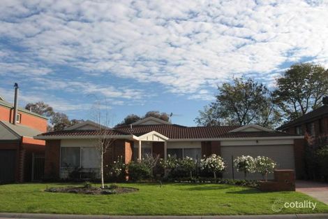 Property photo of 16 Yarraburn Close Bentleigh East VIC 3165