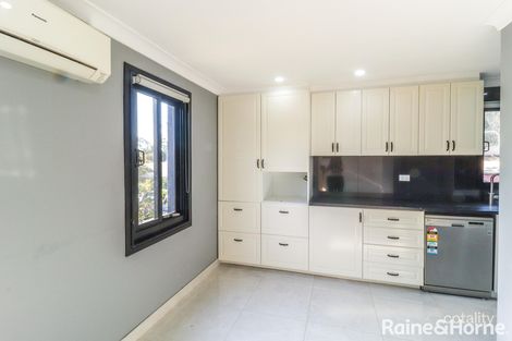 Property photo of 3 Wilga Place Macquarie Fields NSW 2564