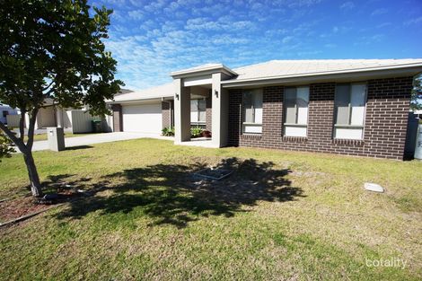 11 Massie Cres, Tuncurry, NSW 2428