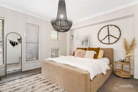 Property photo of 36 Hampshire Boulevard Spring Farm NSW 2570