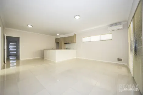 Property photo of 5A Meneguz Drive Tapping WA 6065