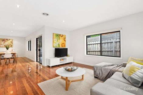 Property photo of 5 Lily Pond Place Doncaster East VIC 3109
