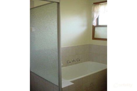 Property photo of 36 Rowes Road Werribee VIC 3030