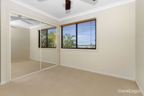 Property photo of 556 Oyster Cove Promenade Helensvale QLD 4212