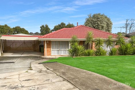 Property photo of 12 Garnet Close Narre Warren VIC 3805