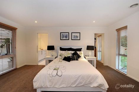 Property photo of 4 Ashfield Drive Berwick VIC 3806