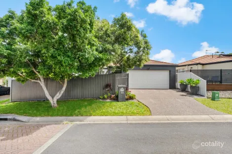 Property photo of 33 Inwood Circuit Merrimac QLD 4226