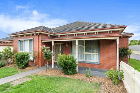 Property photo of 1/49 Brantome Street Gisborne VIC 3437