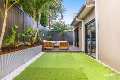 Property photo of 4/15 Twenty Second Avenue Palm Beach QLD 4221