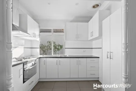 Property photo of 52 Tristania Street Doveton VIC 3177